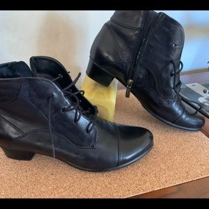 Regarde Le Ciel Leather Boots